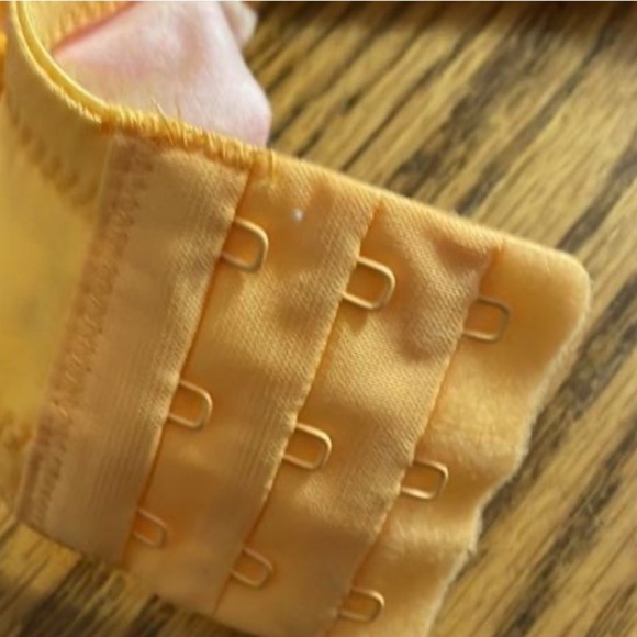 Auden Size 38C Contemporary Feminine Yellow and Pink Floral Print Bra NWT - Picture 7 of 9